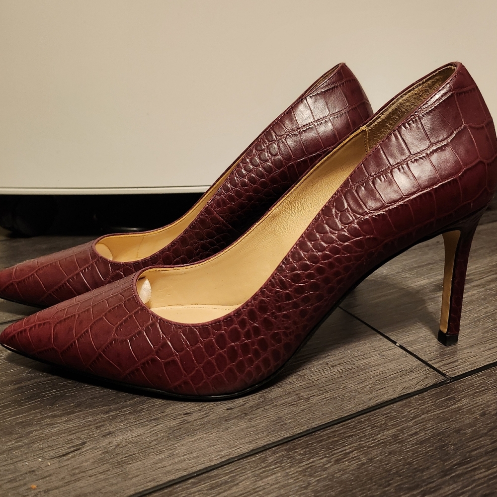 WHBM Crocodile Comfort Pumps